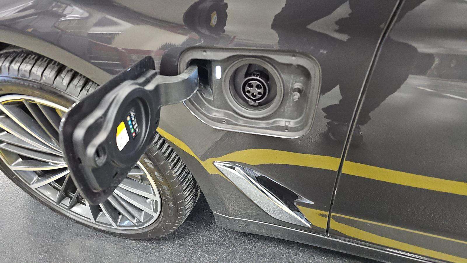 2023 BMW 5 Series 530e xDrive AWD