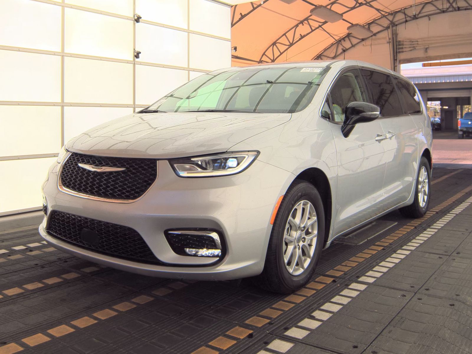 2024 Chrysler Pacifica Touring L FWD