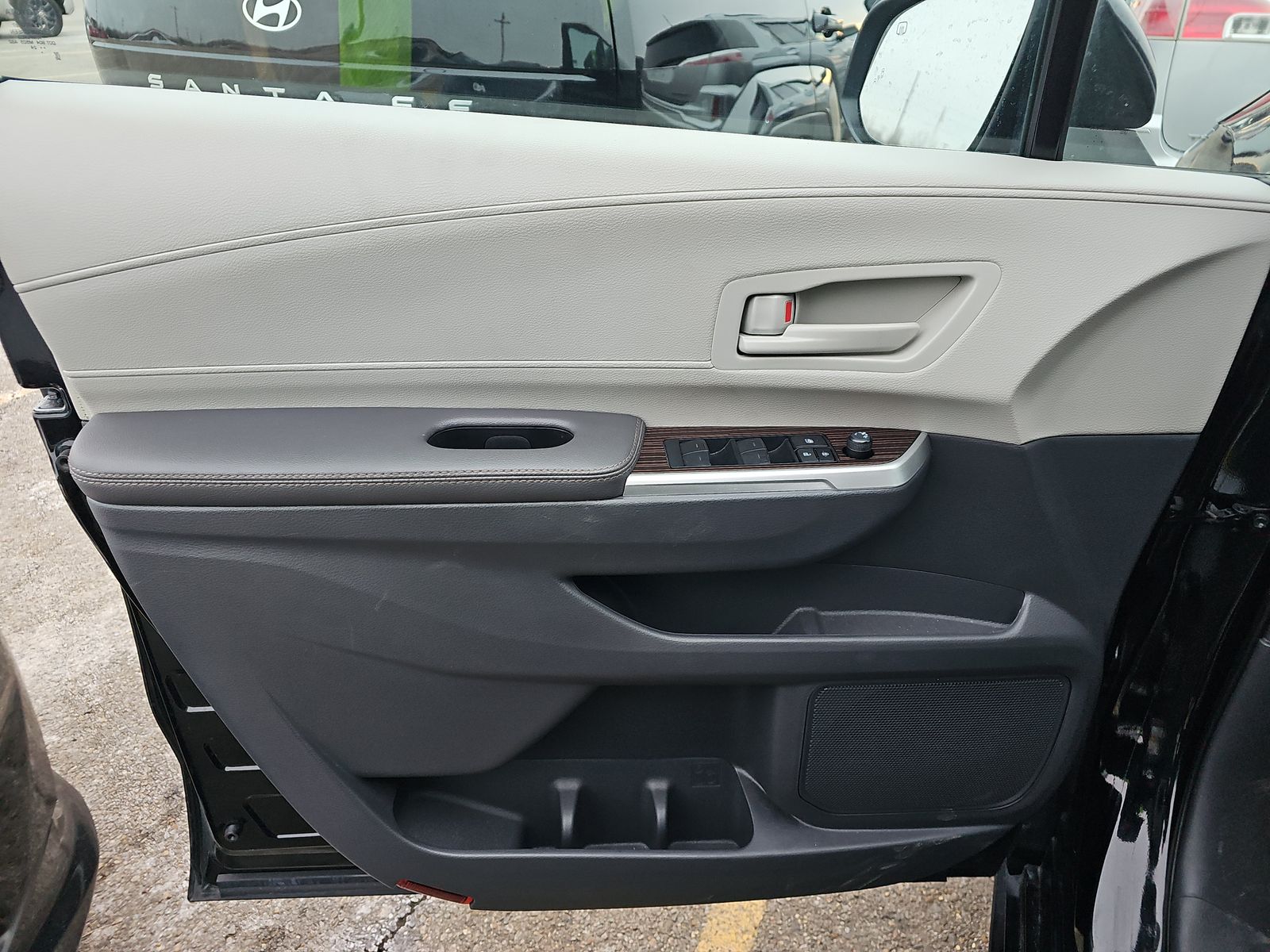 2024 Toyota Sienna LE FWD