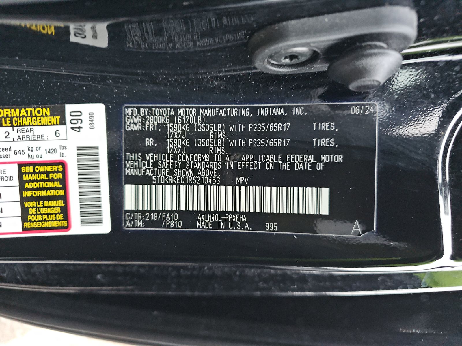 2024 Toyota Sienna LE FWD