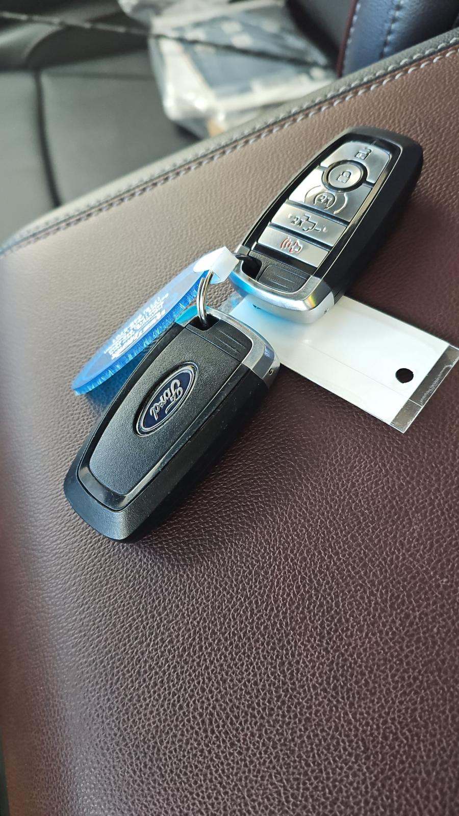 2023 Ford F-150 Lariat AWD