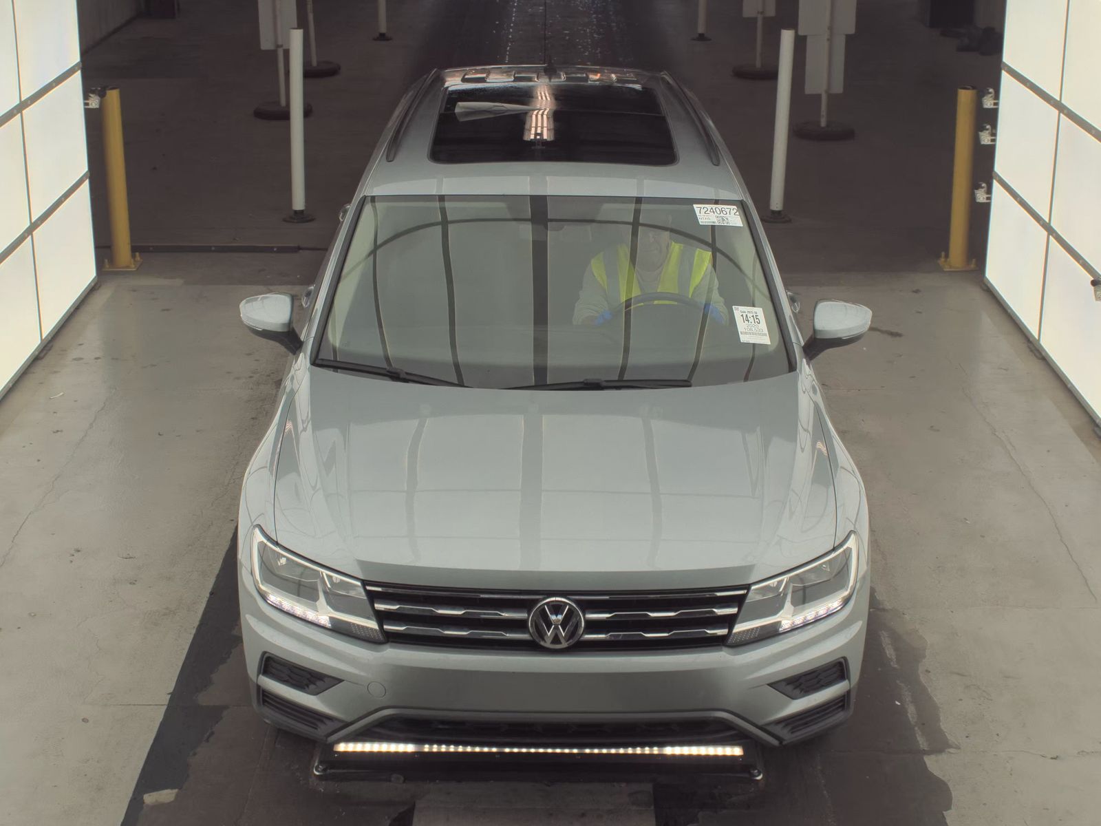 2020 Volkswagen Tiguan 2.0T SE FWD