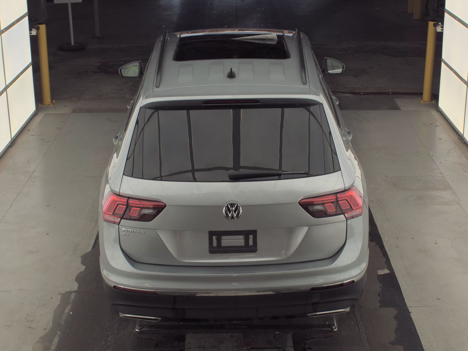 2020 Volkswagen Tiguan 2.0T SE FWD