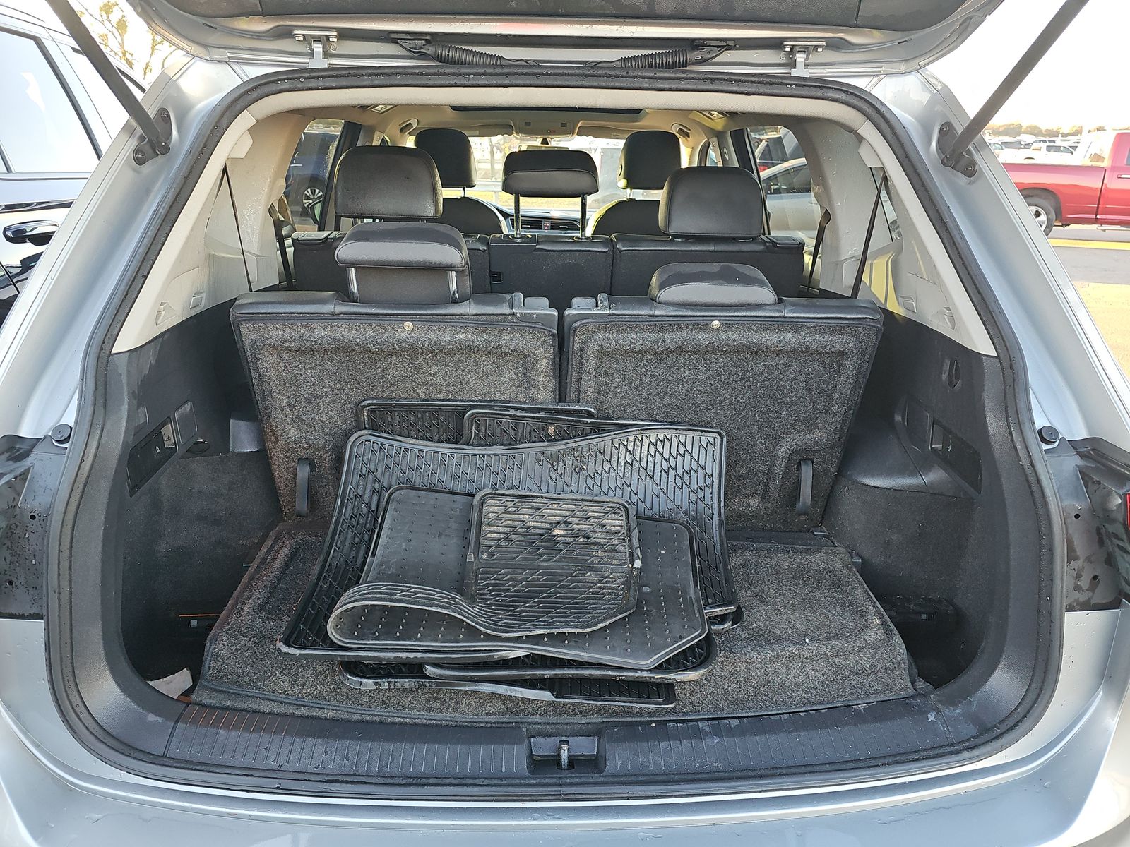 2020 Volkswagen Tiguan 2.0T SE FWD