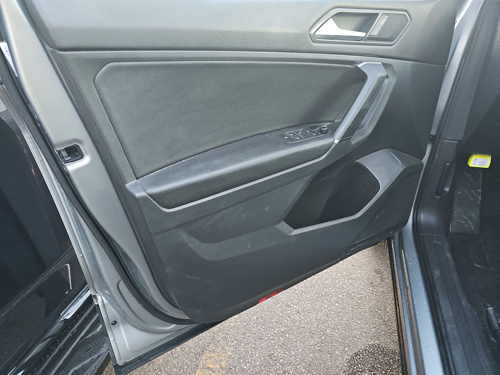 2020 Volkswagen Tiguan 2.0T SE FWD