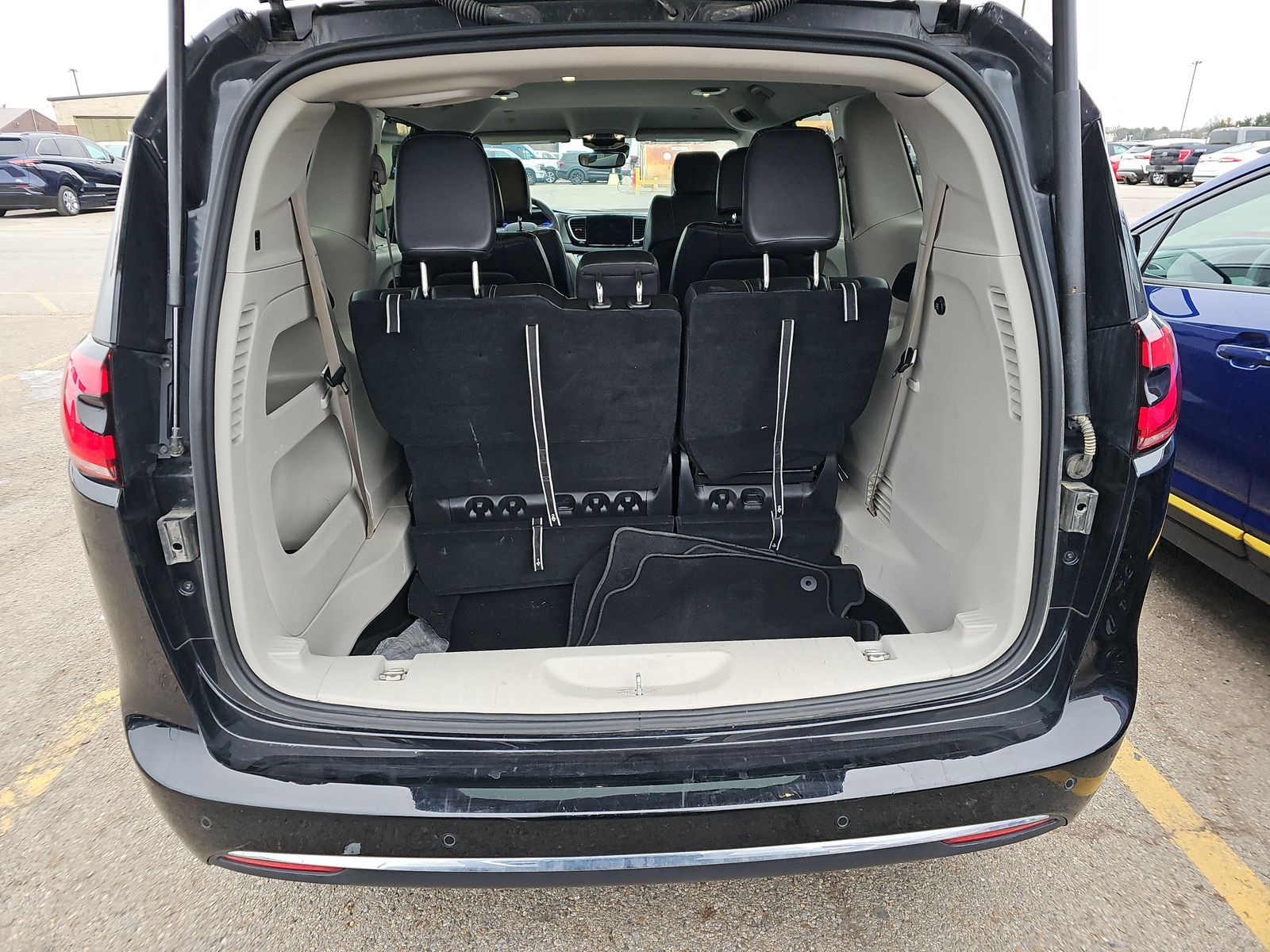 2024 Chrysler Pacifica Touring L FWD