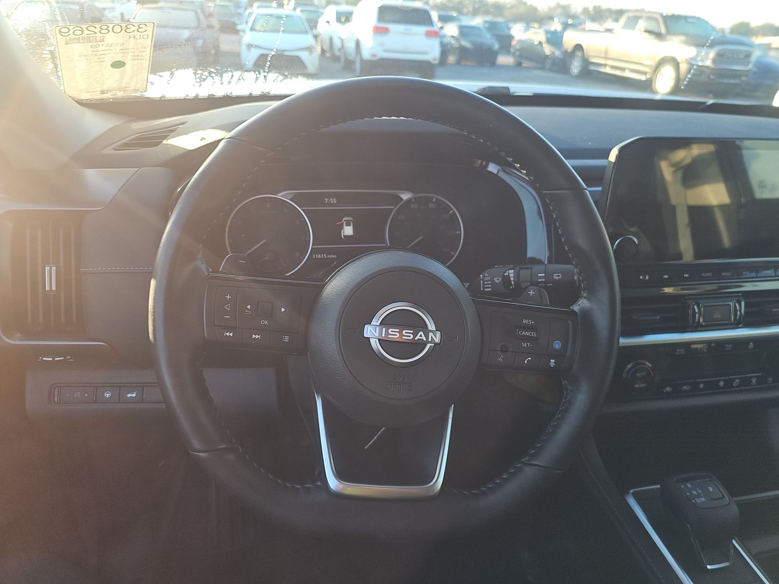 2022 Nissan Pathfinder SL FWD