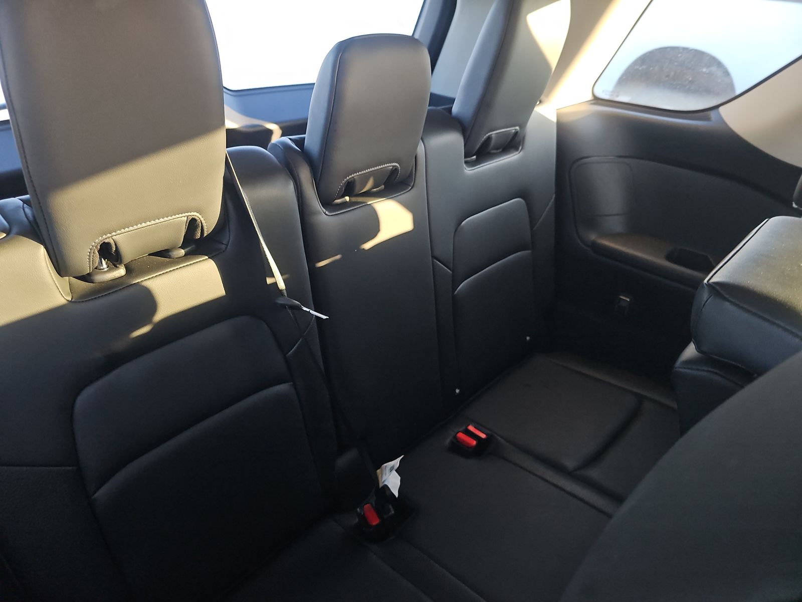 2022 Nissan Pathfinder SL FWD