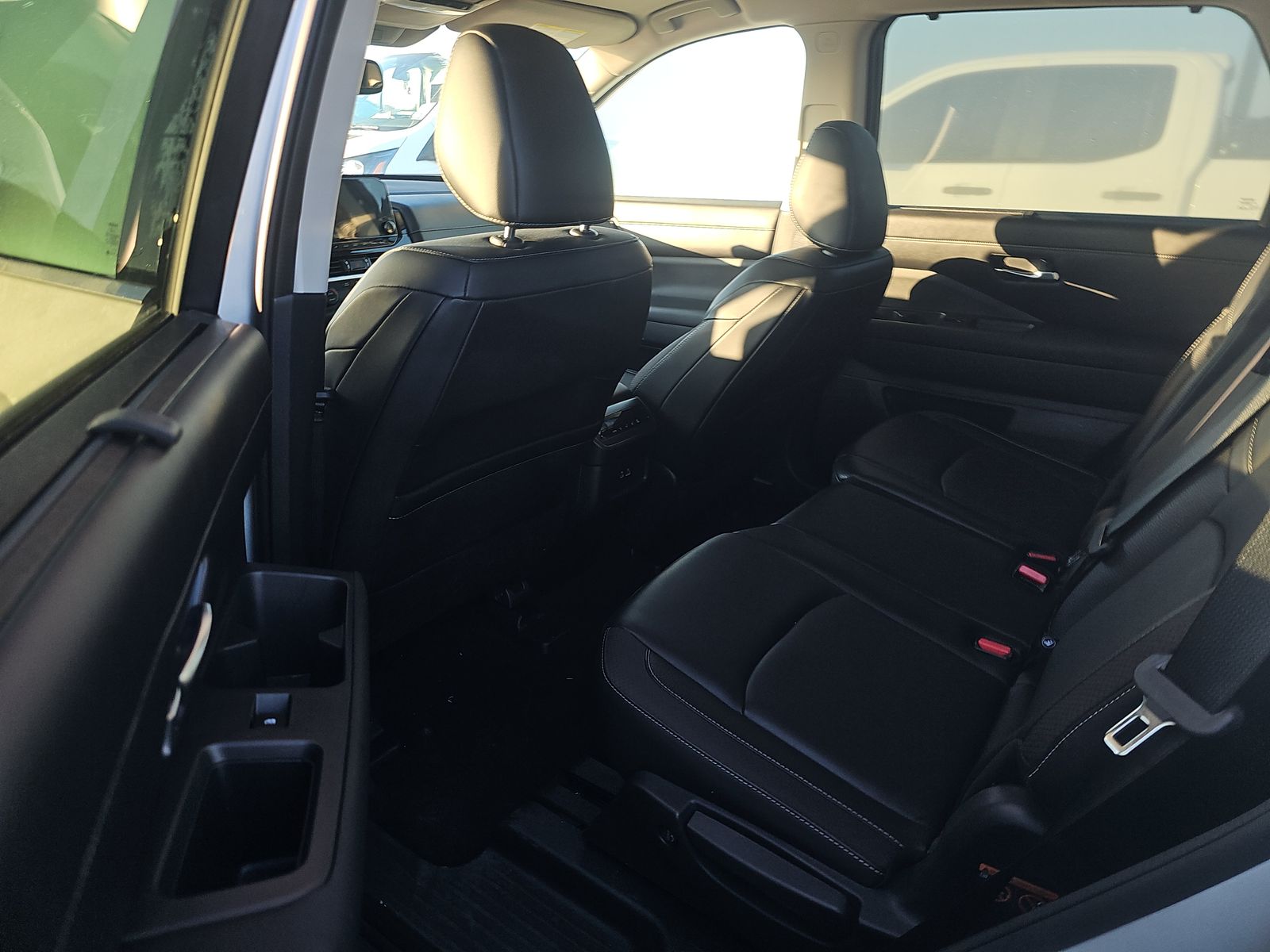 2022 Nissan Pathfinder SL FWD