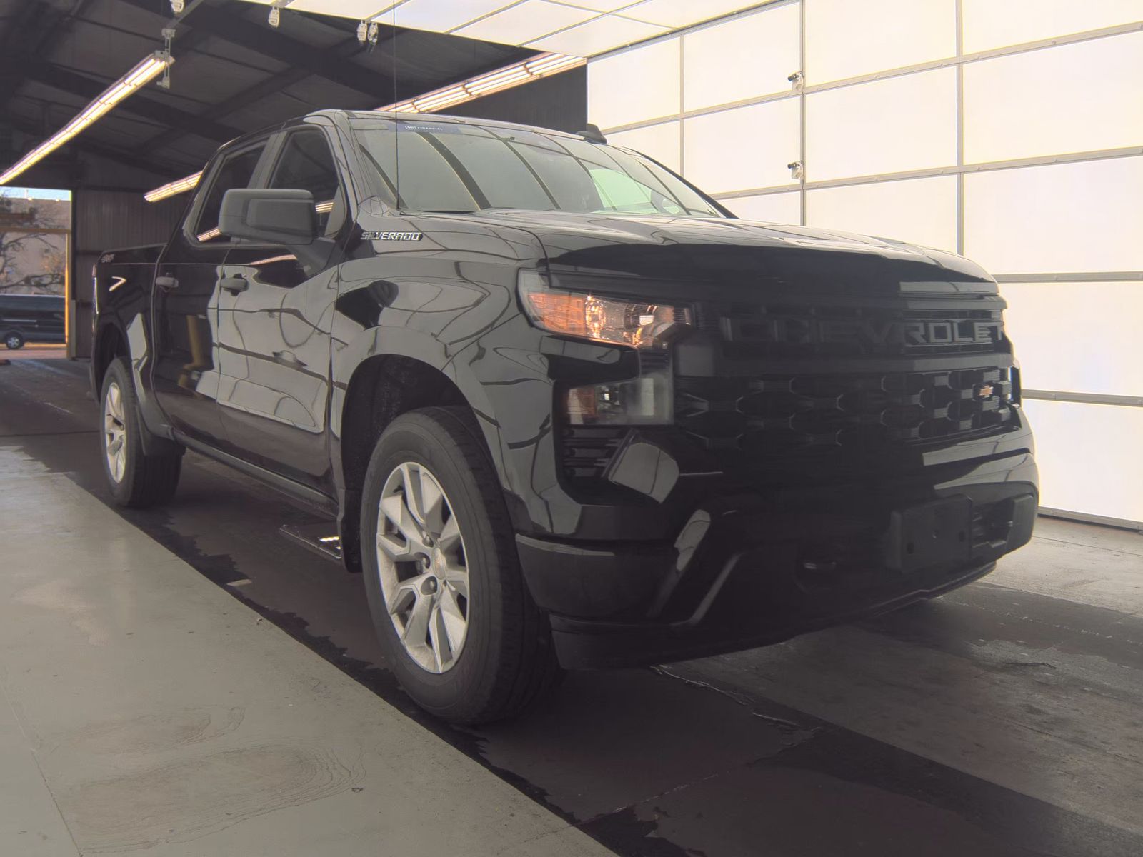 2022 Chevrolet Silverado 1500 Custom AWD