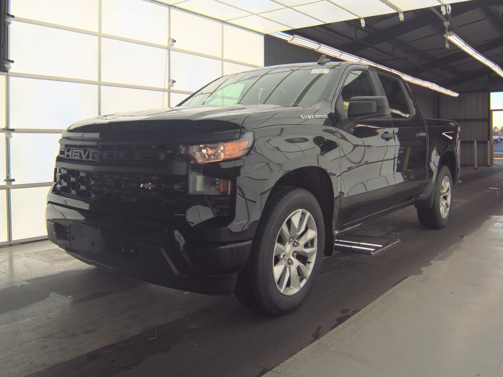 2022 Chevrolet Silverado 1500 Custom AWD