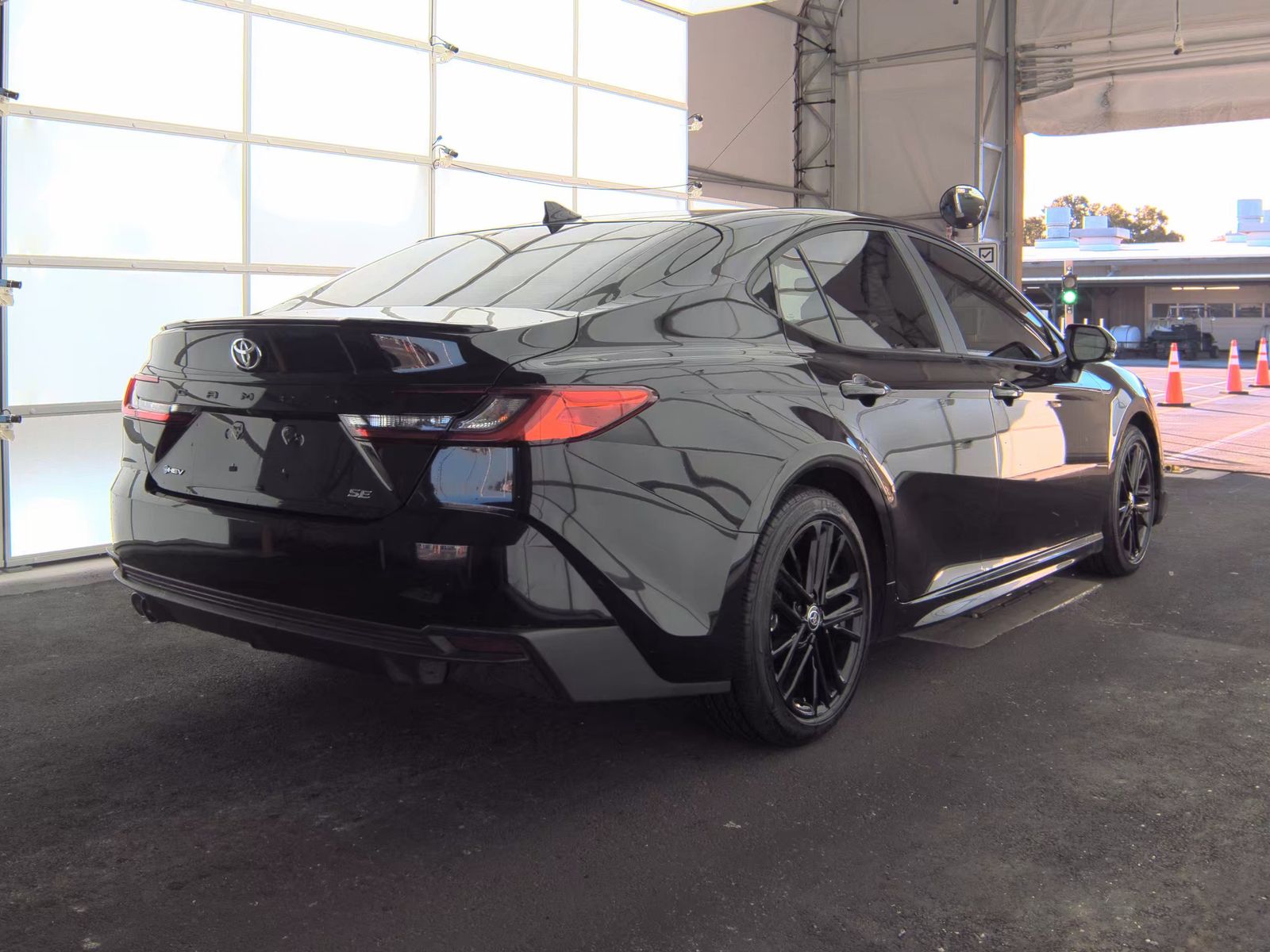 2025 Toyota Camry SE FWD