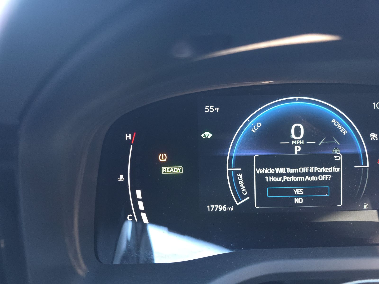 2025 Toyota Camry SE FWD