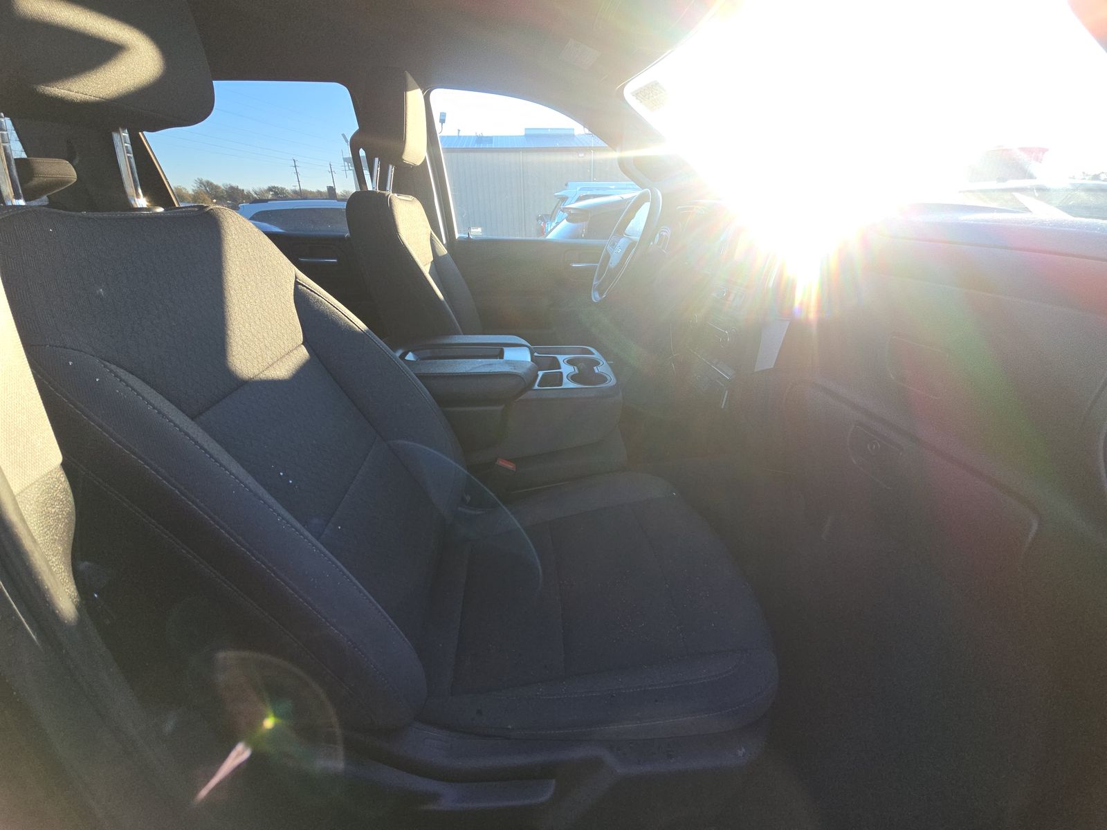 2022 Chevrolet Silverado 1500 Custom AWD