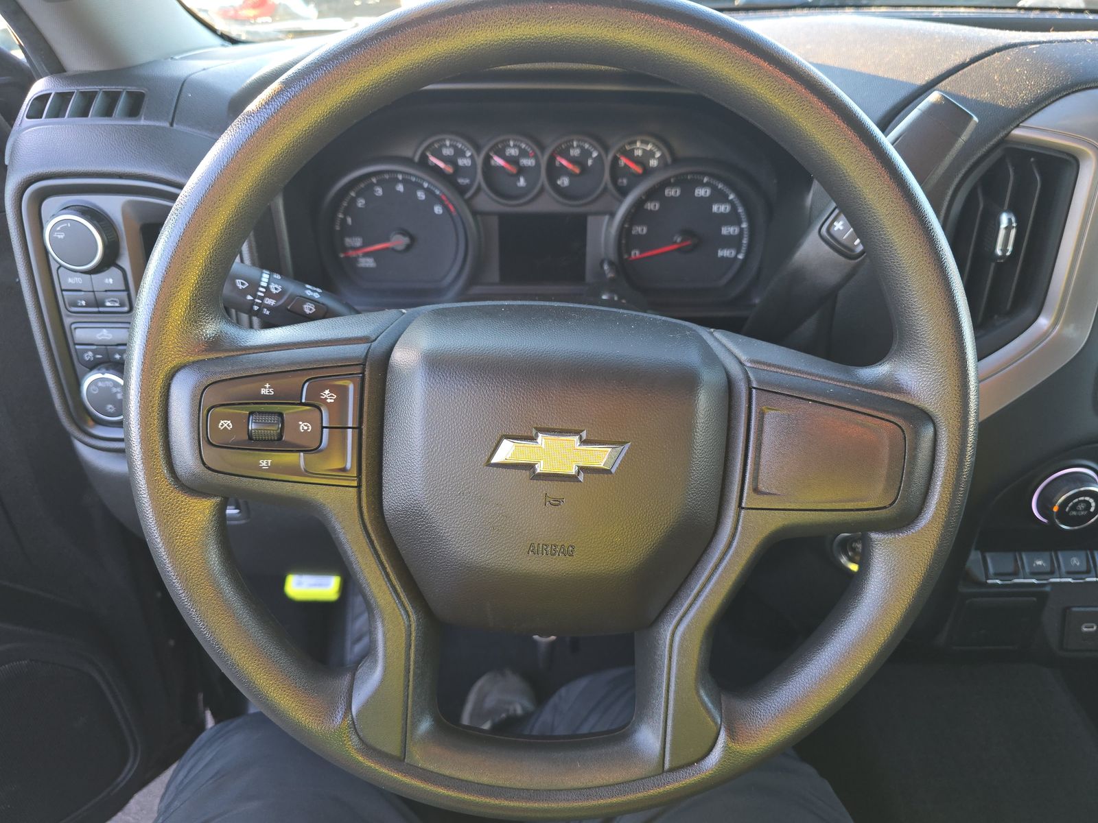 2022 Chevrolet Silverado 1500 Custom AWD