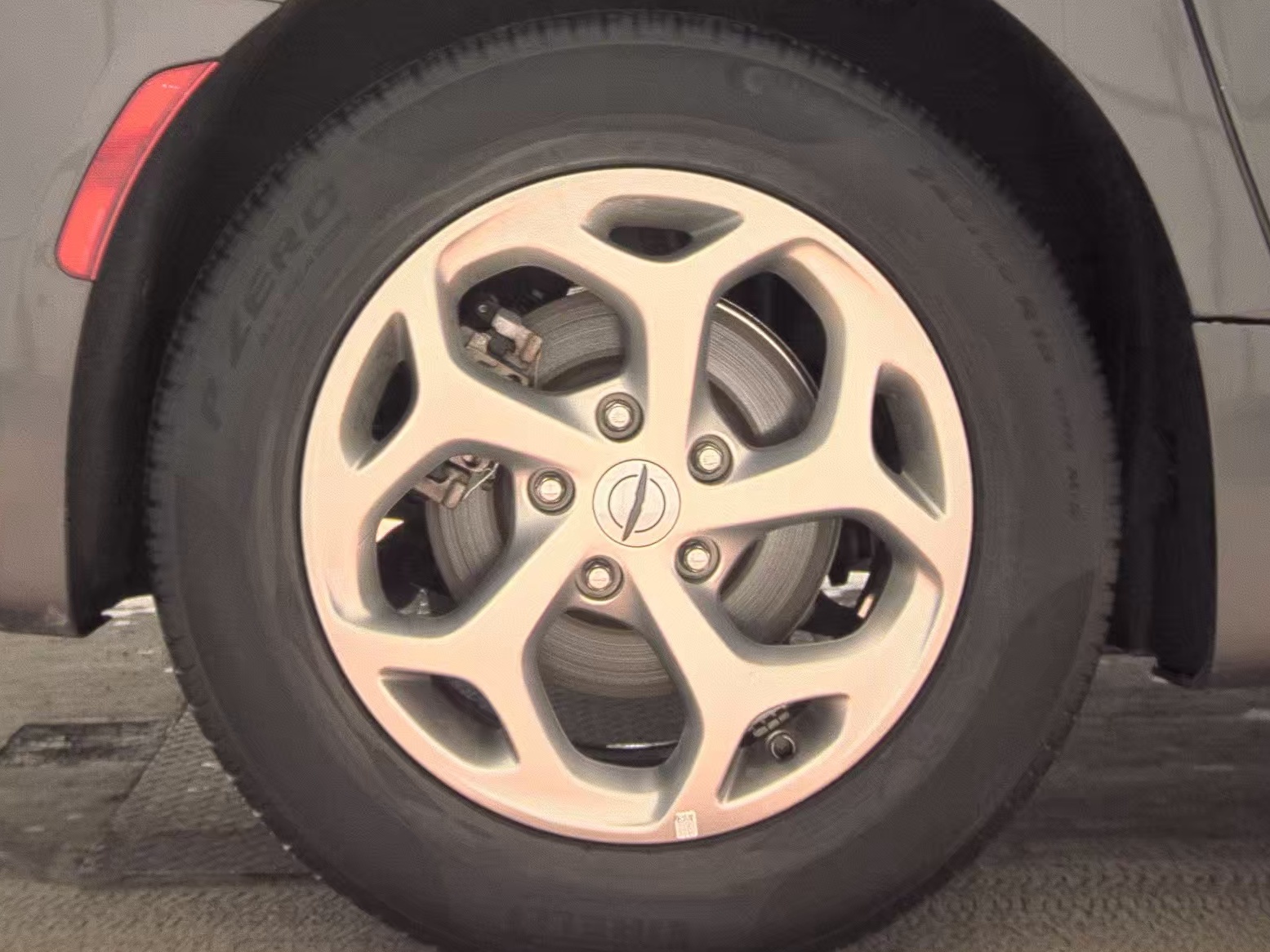 2023 Chrysler Pacifica Limited FWD