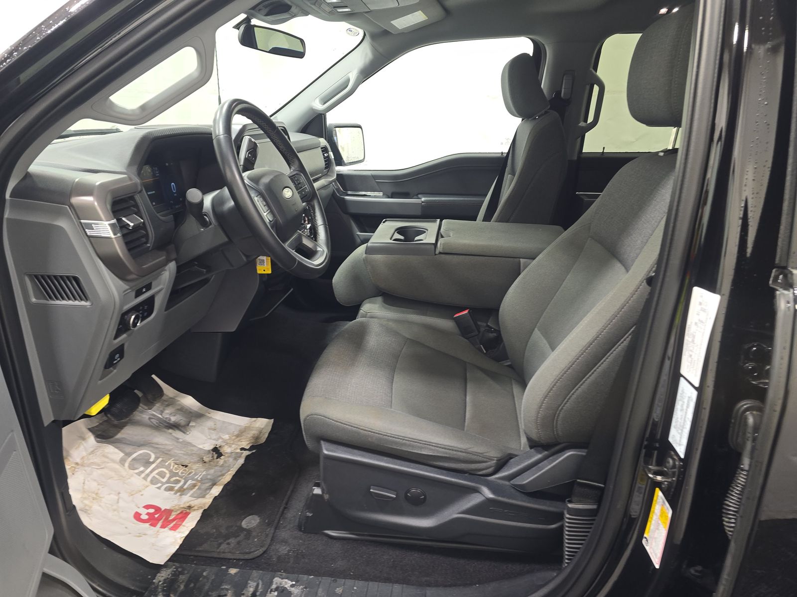 2025 Ford F-150 XLT AWD