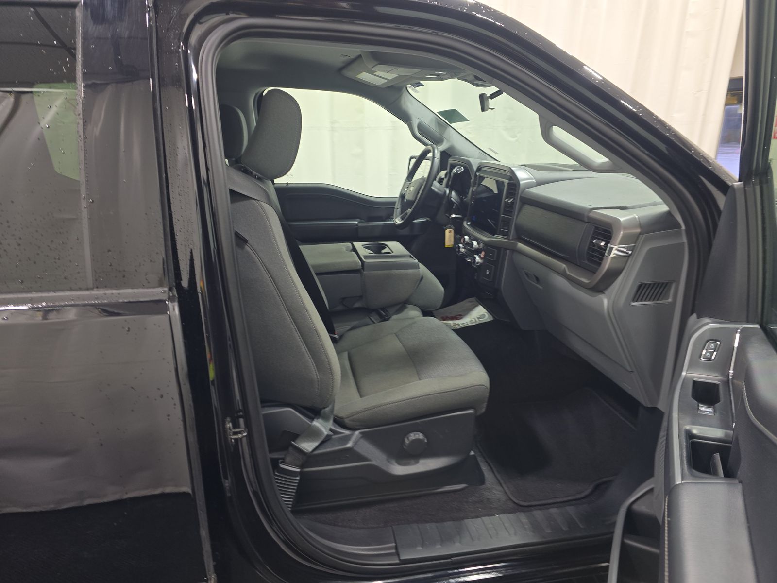 2025 Ford F-150 XLT AWD