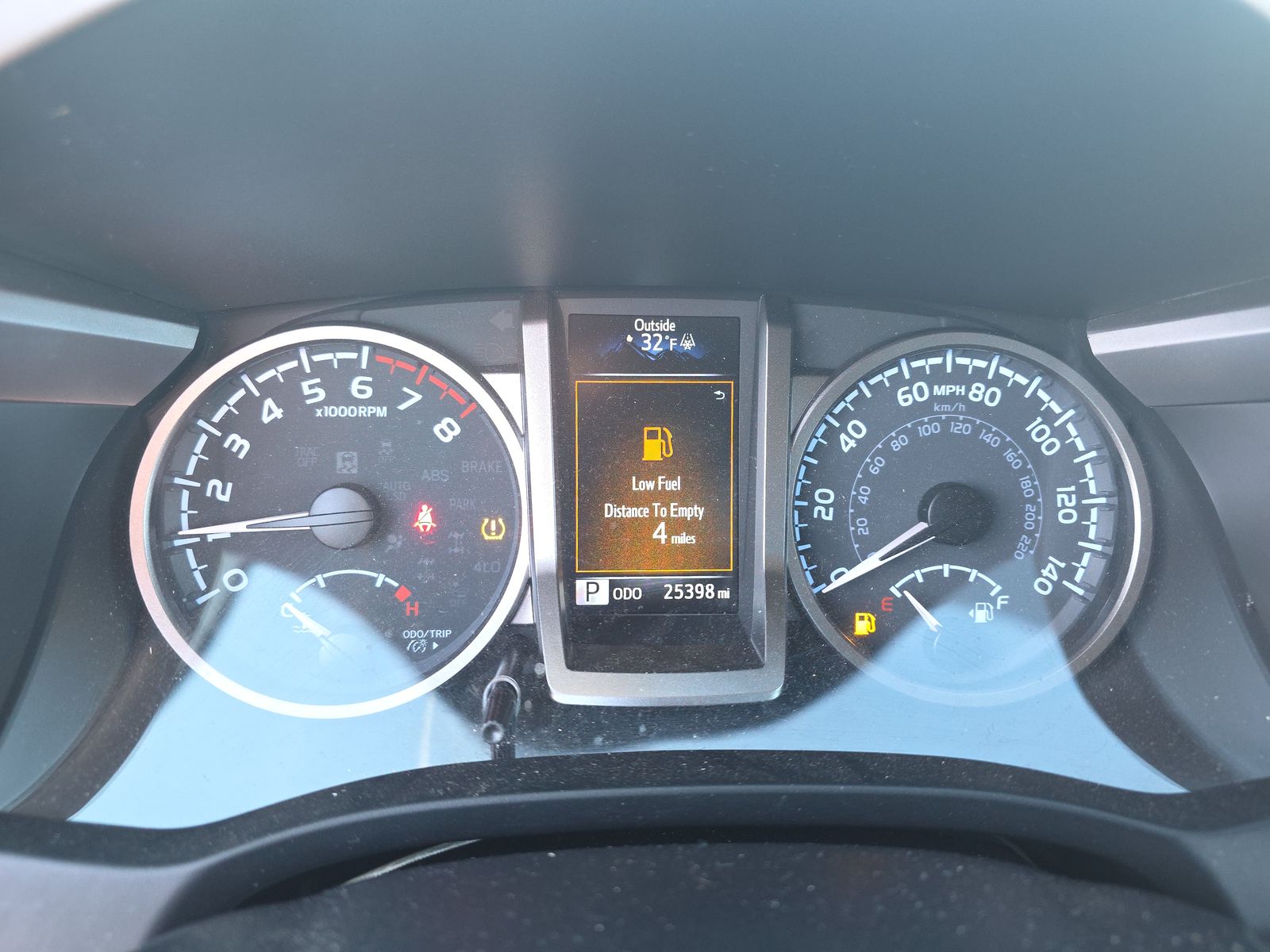 2022 Toyota Tacoma SR5 AWD