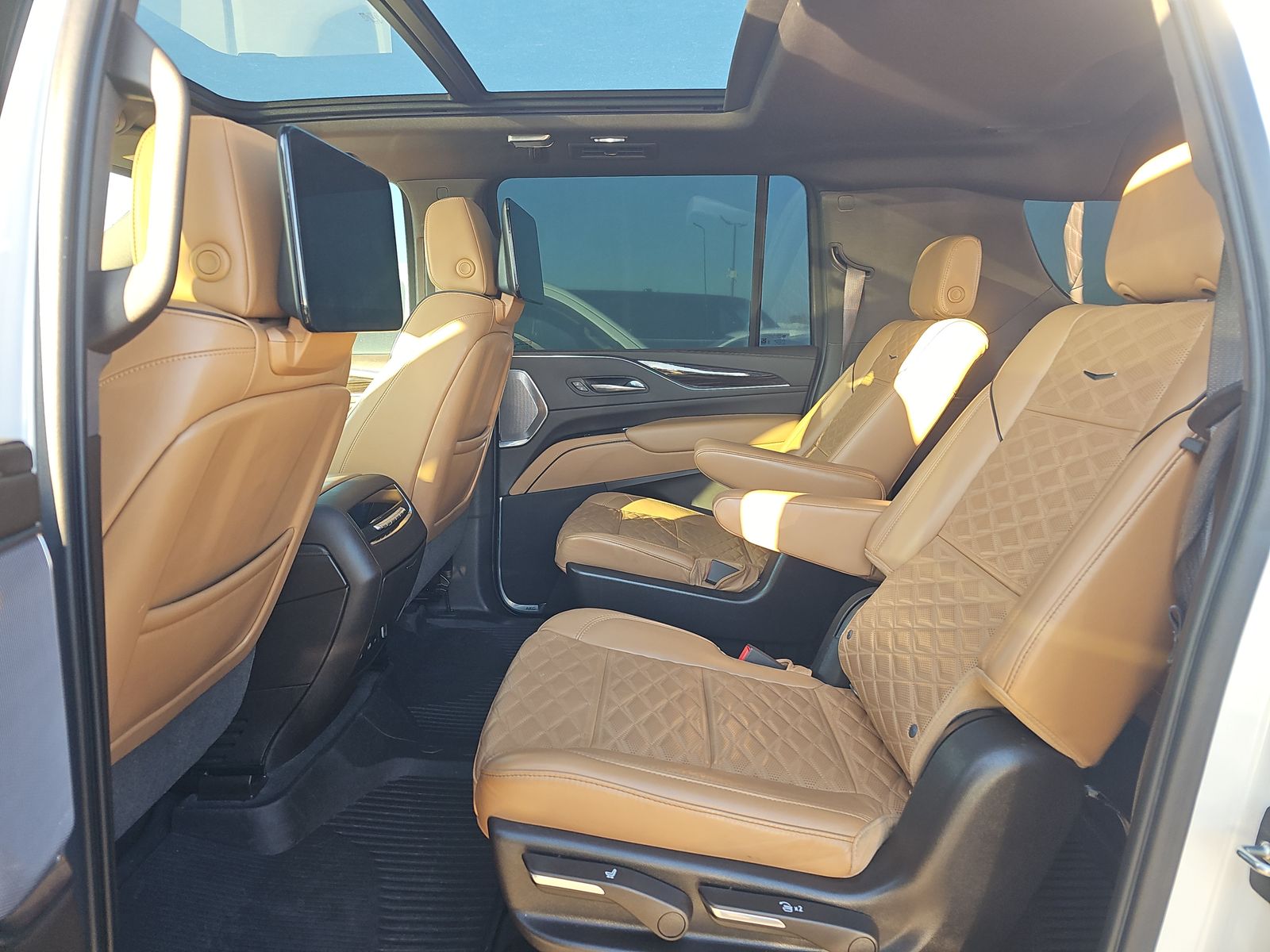 2021 Cadillac Escalade ESV Sport AWD