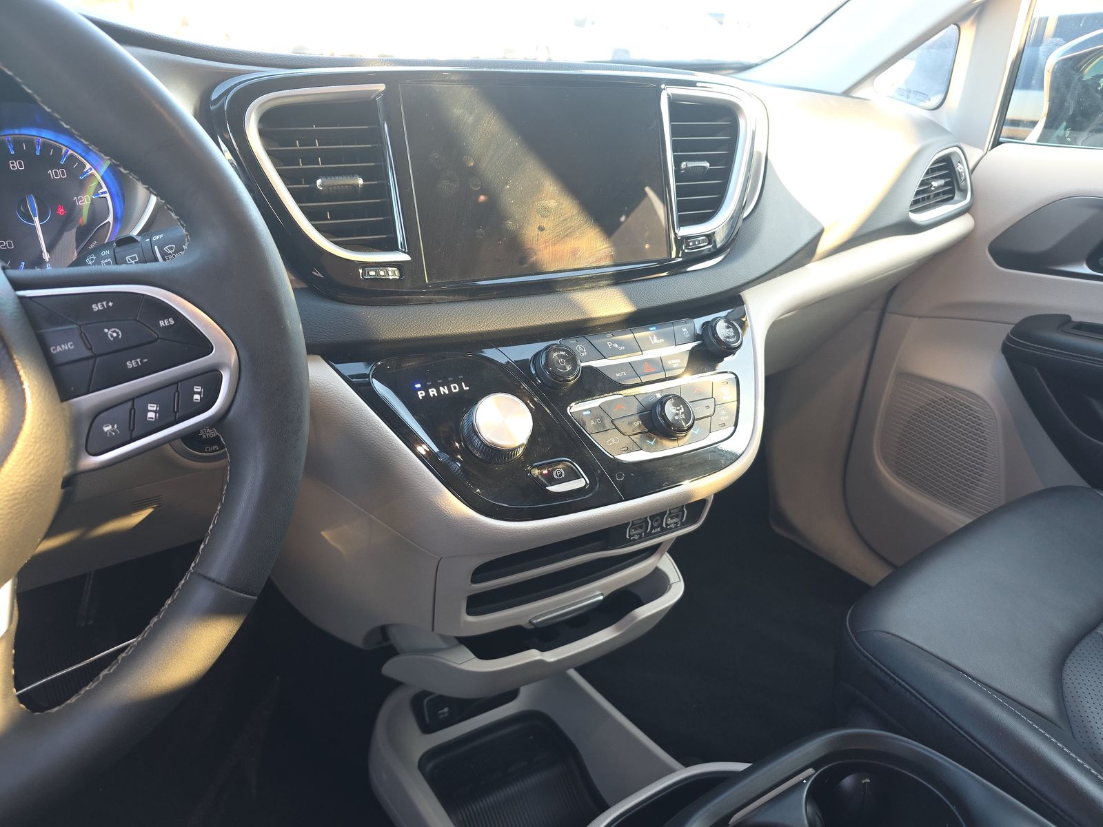 2024 Chrysler Pacifica Touring L FWD