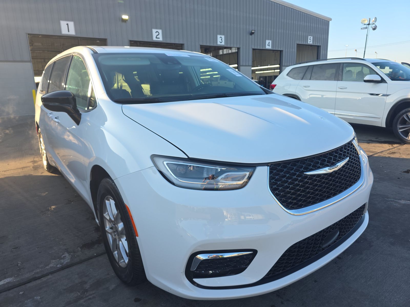 2024 Chrysler Pacifica Touring L FWD