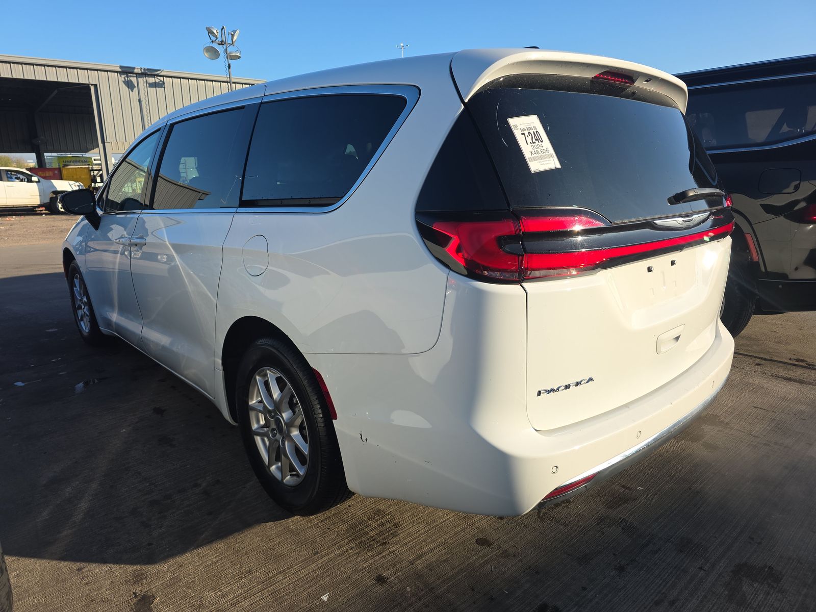 2024 Chrysler Pacifica Touring L FWD