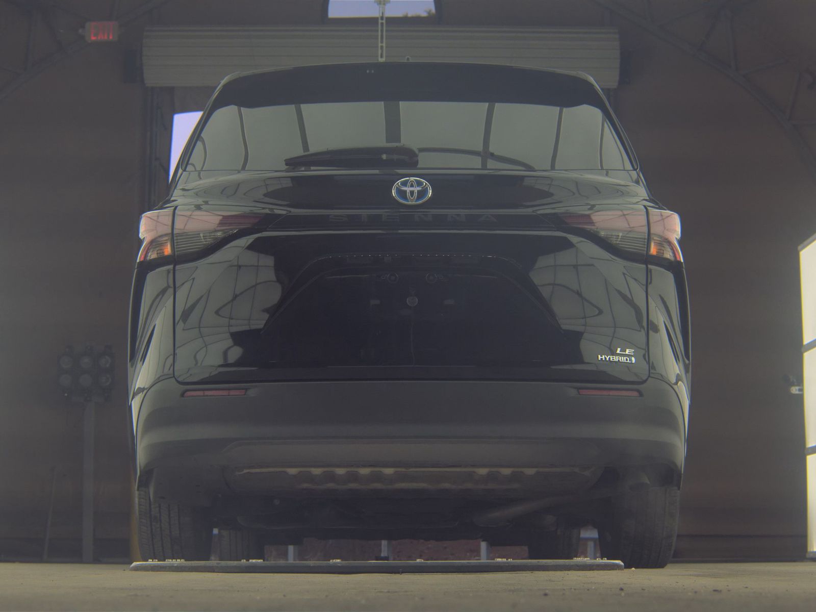 2024 Toyota Sienna LE FWD