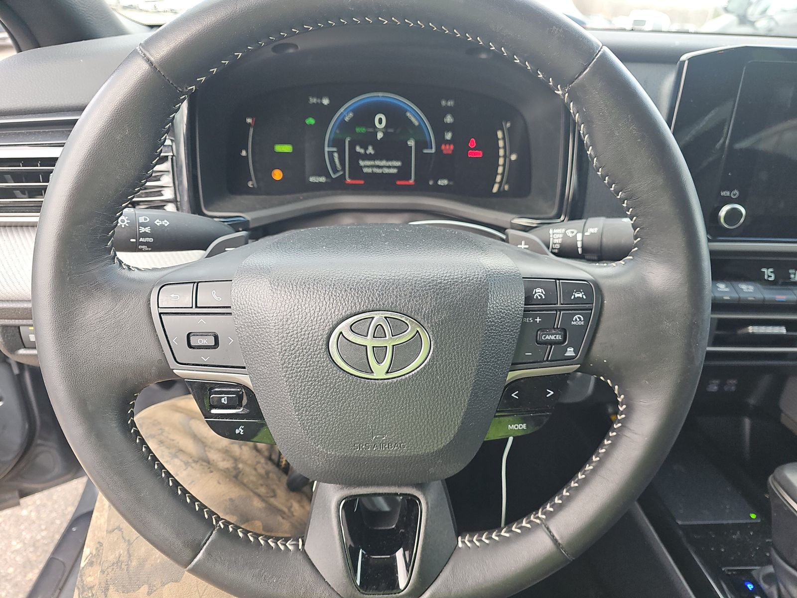 2025 Toyota Camry SE FWD