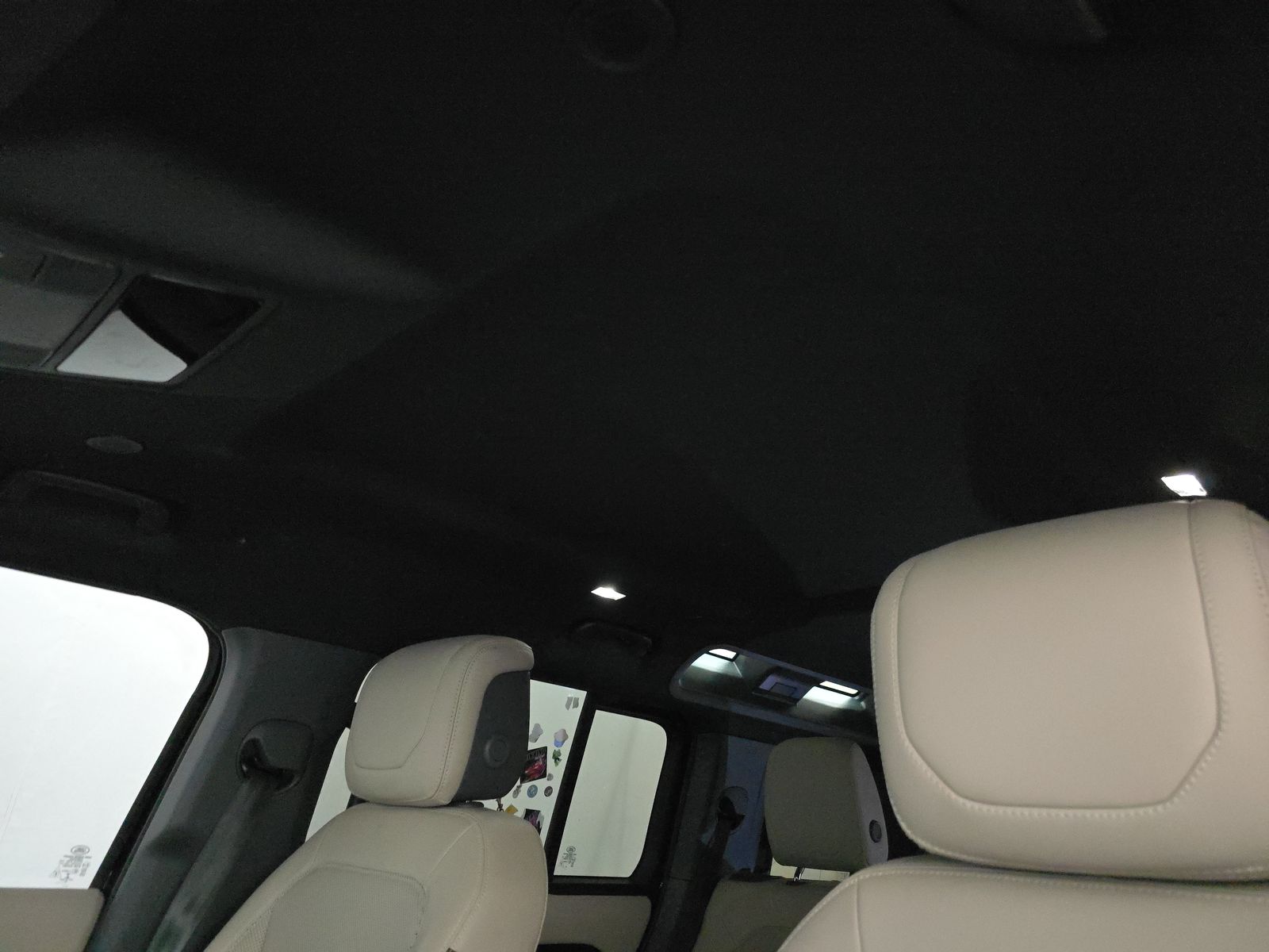 2023 Land Rover Defender 110 30th Anniversary Edition AWD