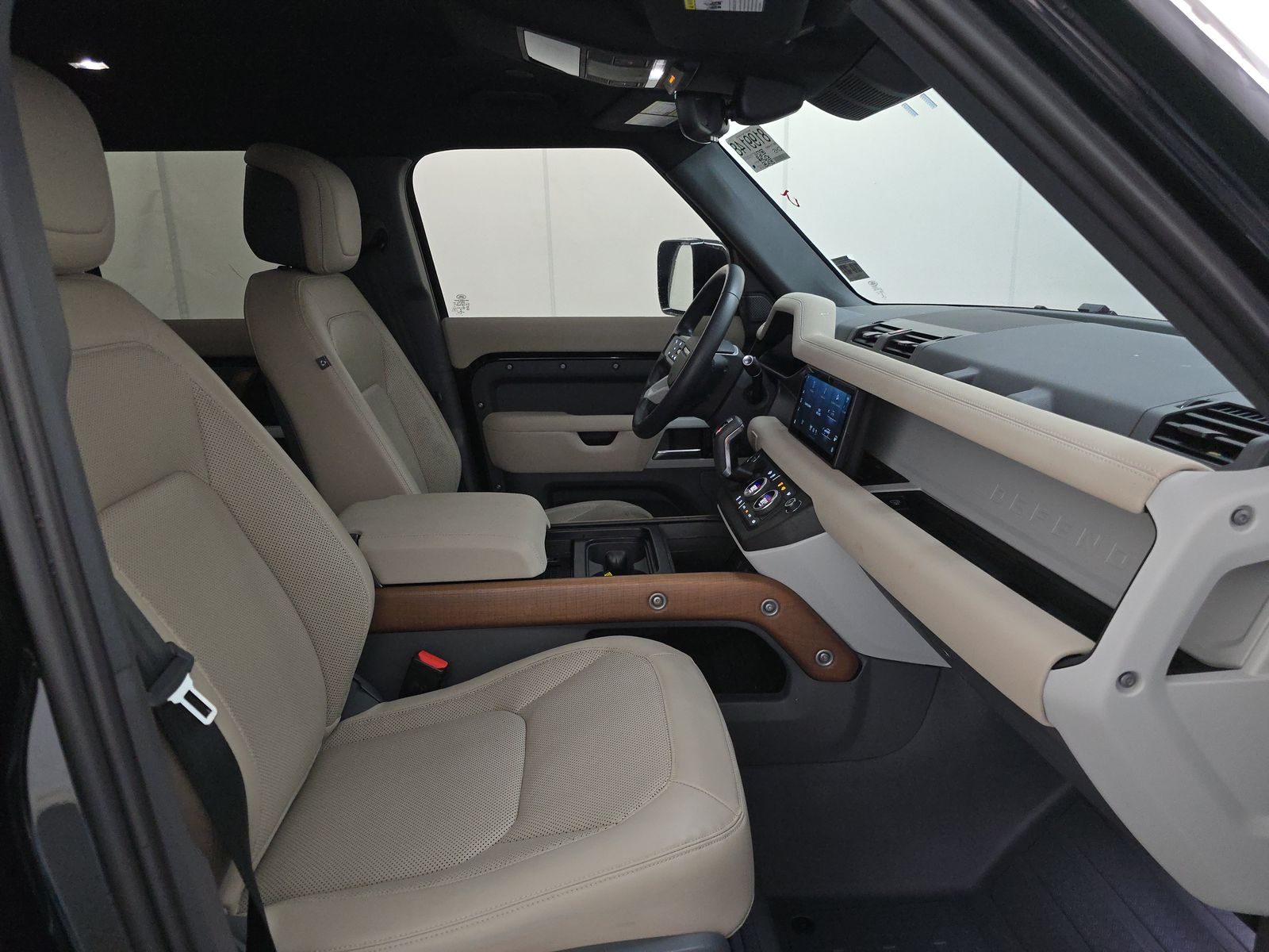 2023 Land Rover Defender 110 30th Anniversary Edition AWD