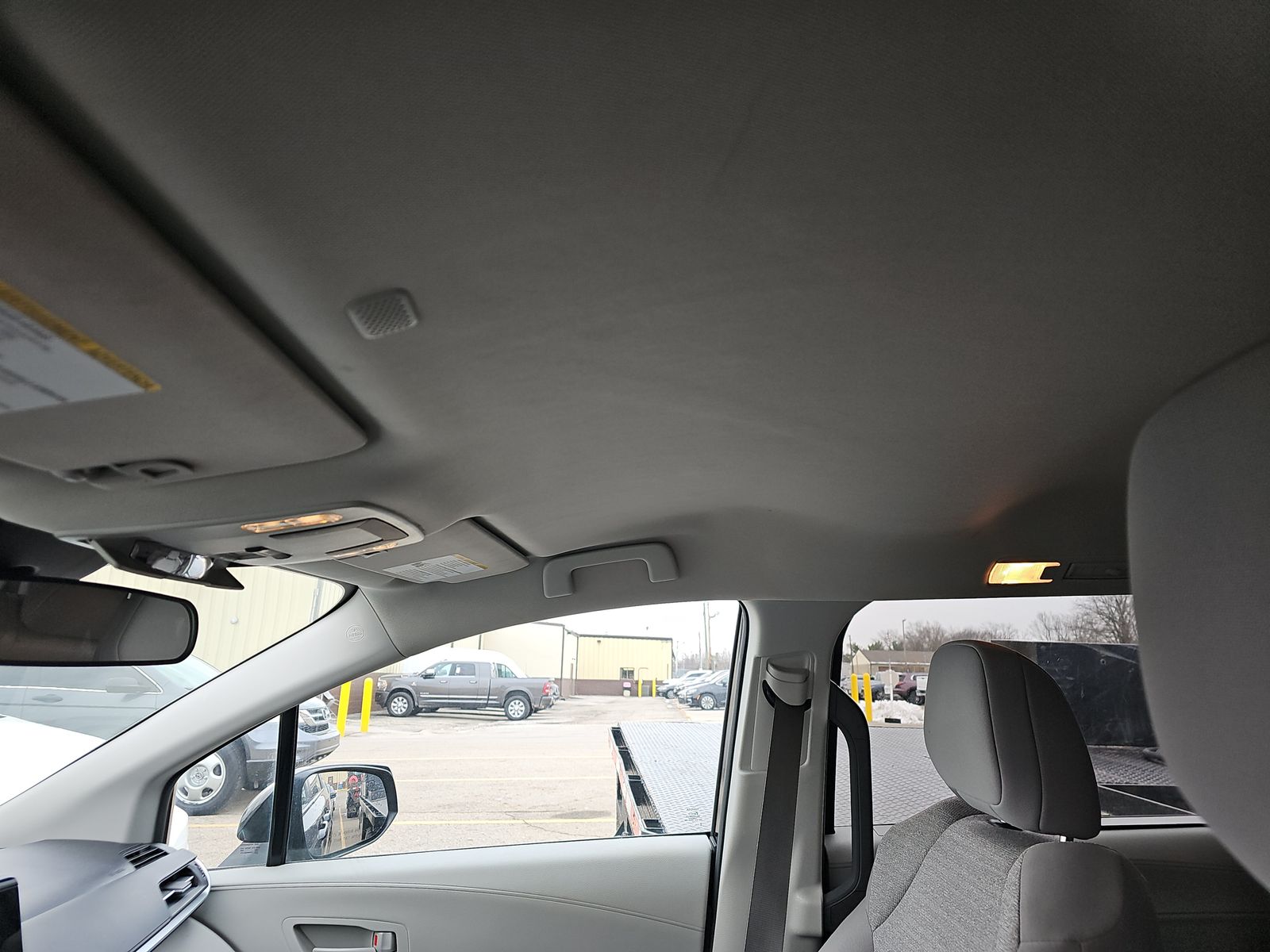 2024 Toyota Sienna LE FWD