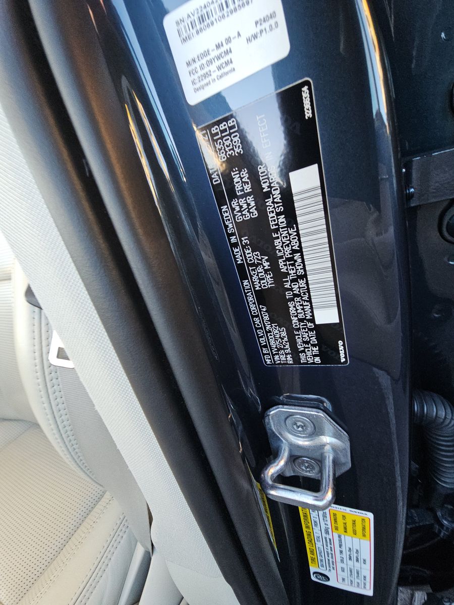 2022 Volvo XC90 Recharge T8 Inscription AWD