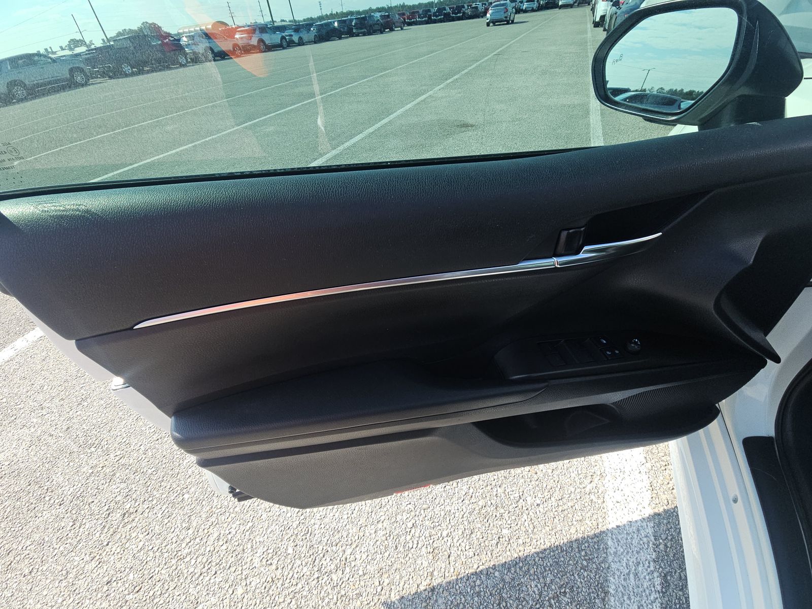 2022 Toyota Camry Hybrid Nightshade FWD