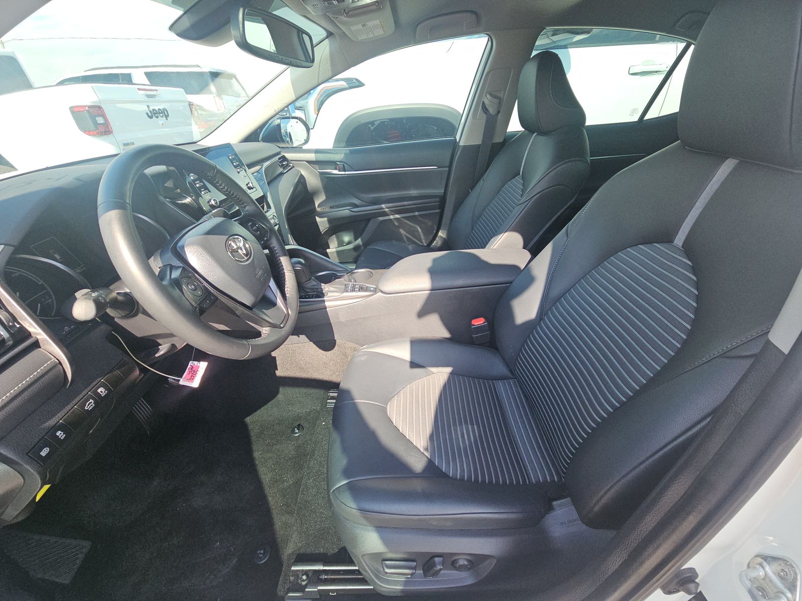 2022 Toyota Camry Hybrid Nightshade FWD