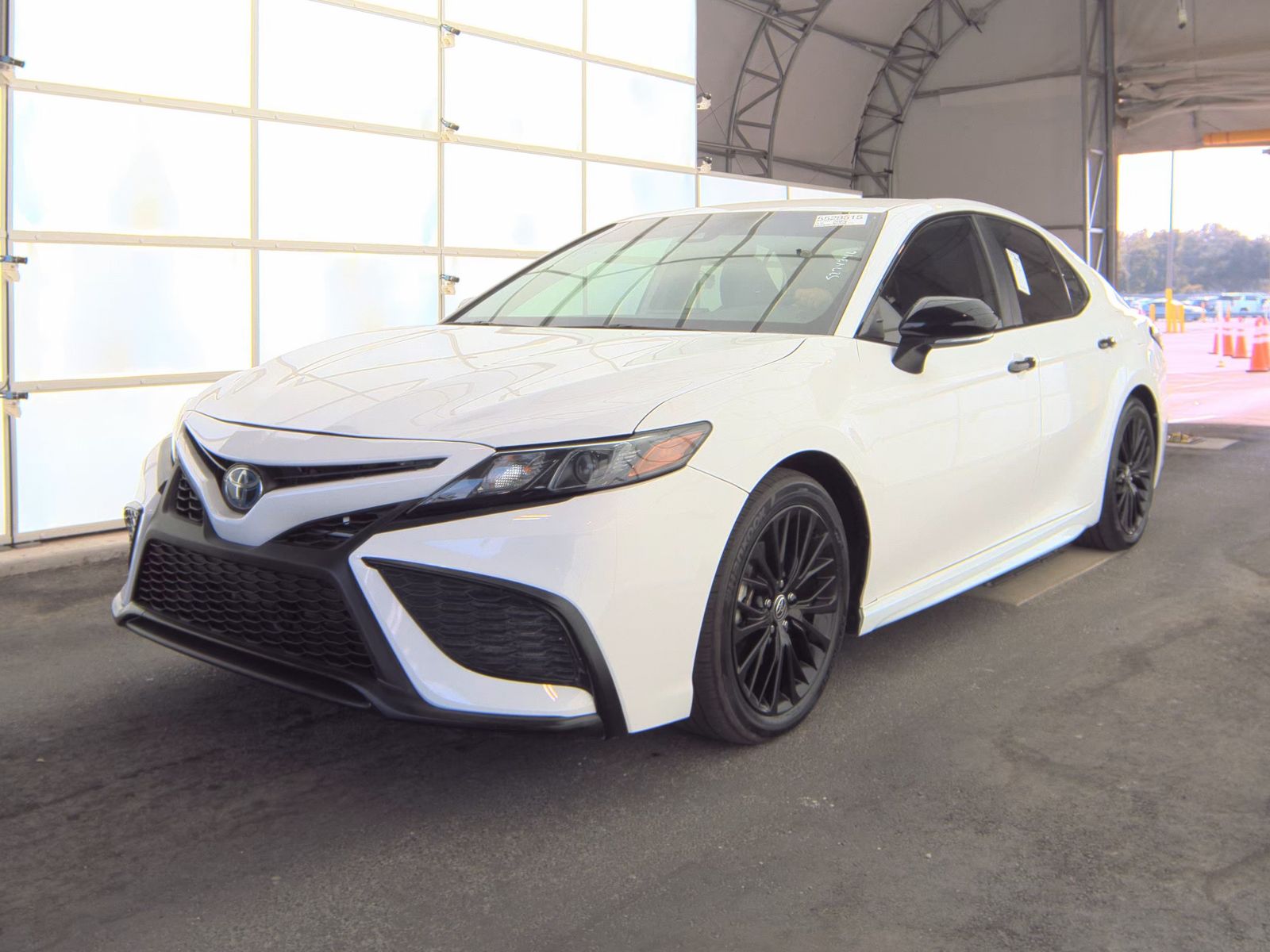 2022 Toyota Camry Hybrid Nightshade FWD
