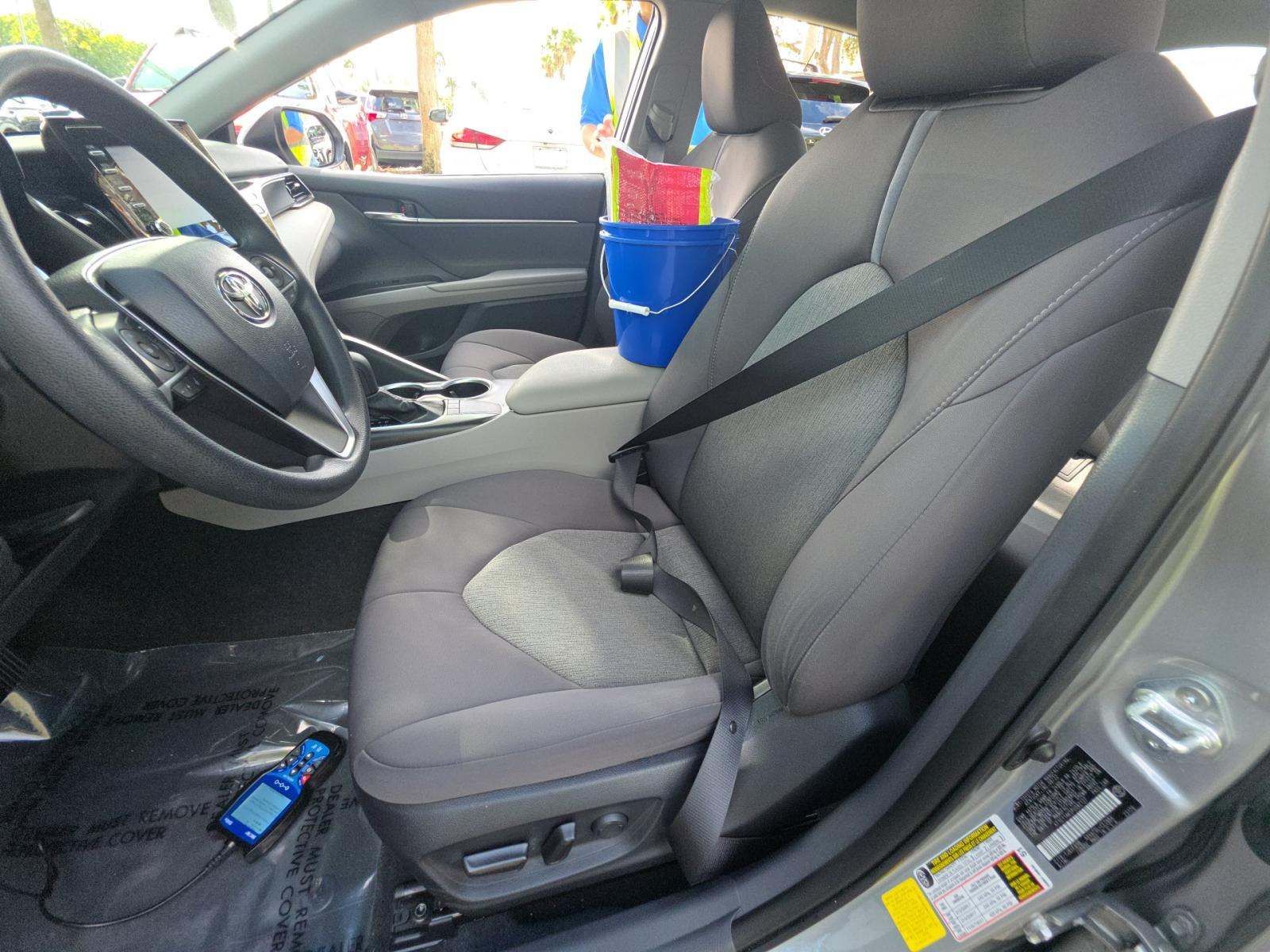 2023 Toyota Camry LE FWD