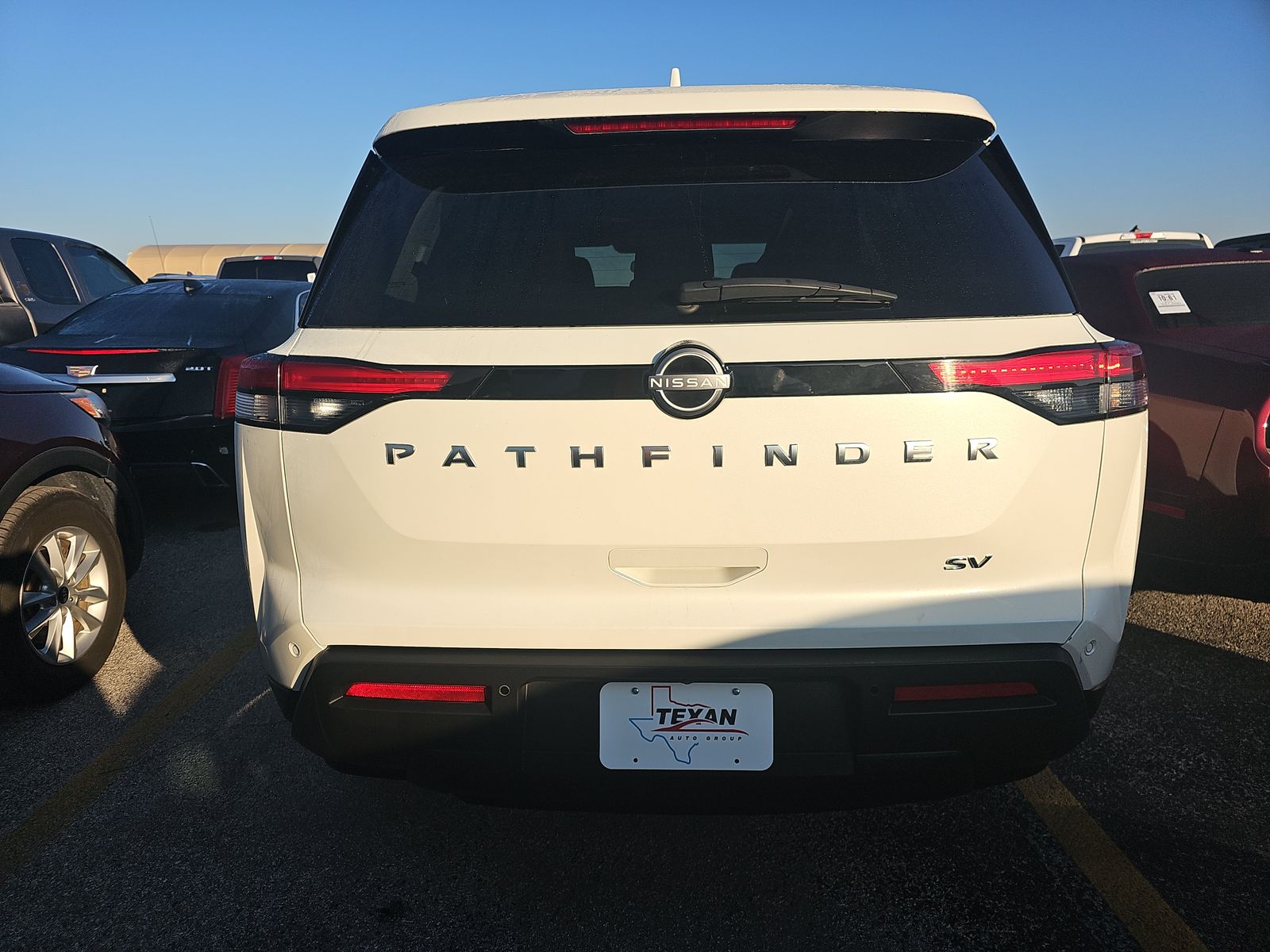 2024 Nissan Pathfinder SV FWD