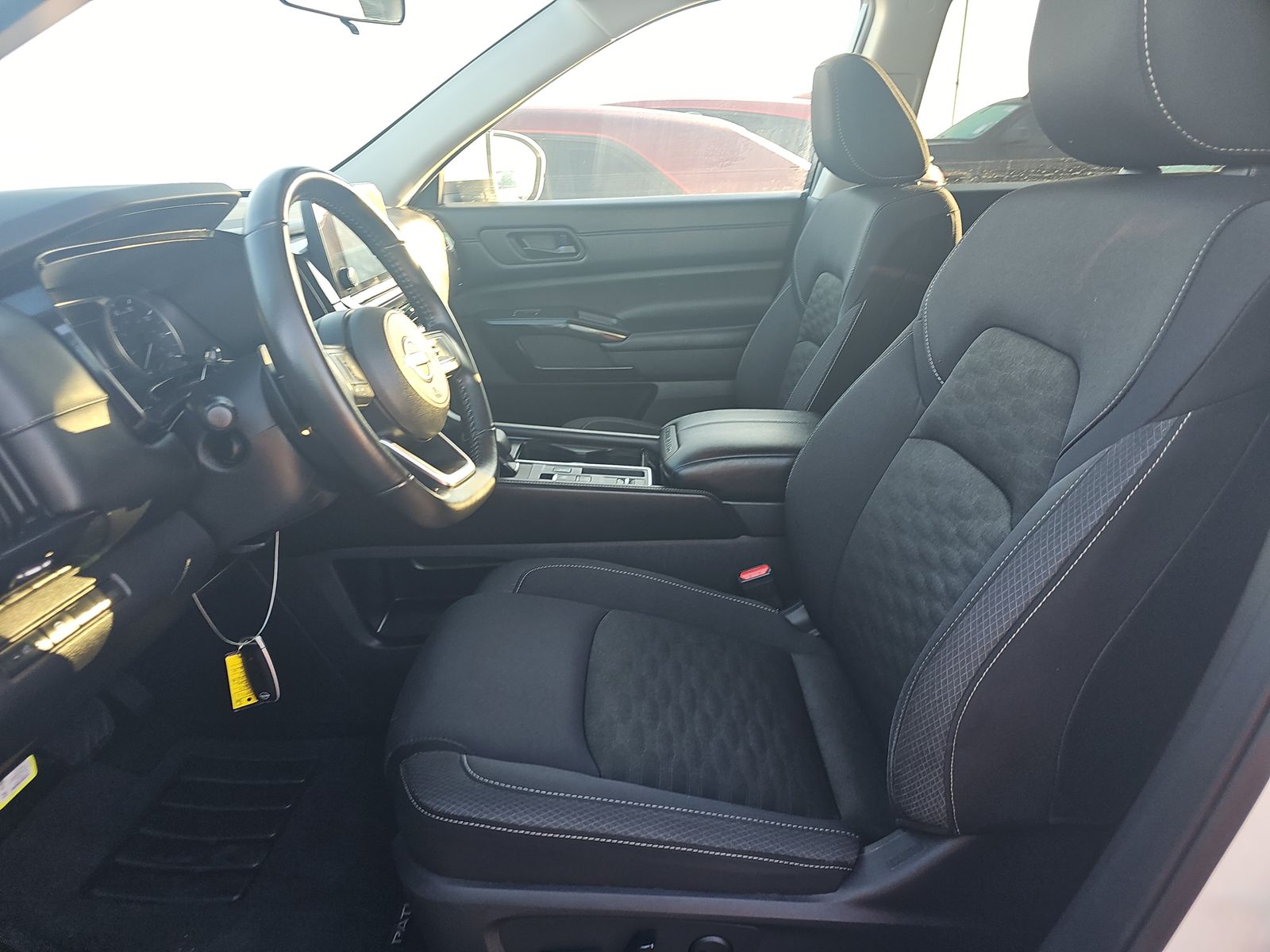 2024 Nissan Pathfinder SV FWD