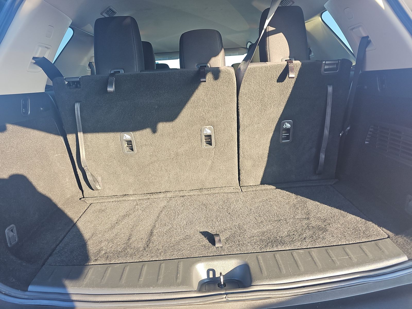 2024 Nissan Pathfinder SV FWD