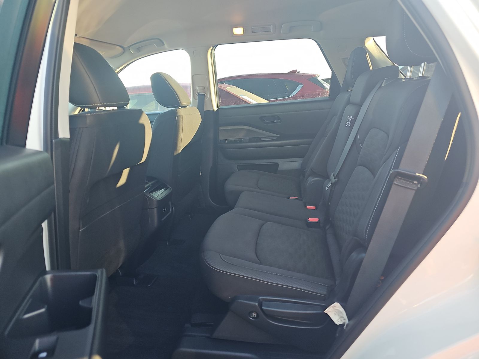 2024 Nissan Pathfinder SV FWD