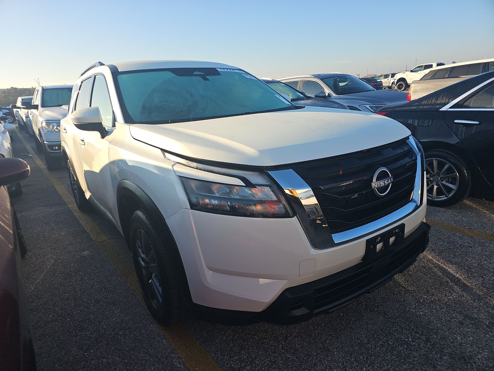 2024 Nissan Pathfinder SV FWD