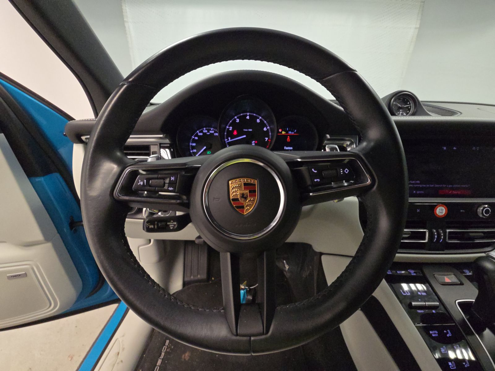 2023 Porsche Macan Base AWD