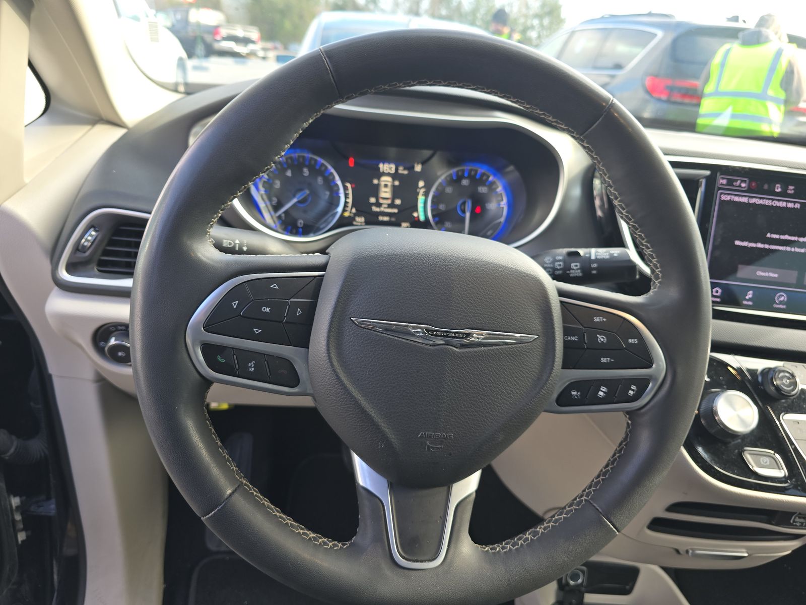 2023 Chrysler Pacifica Touring L FWD