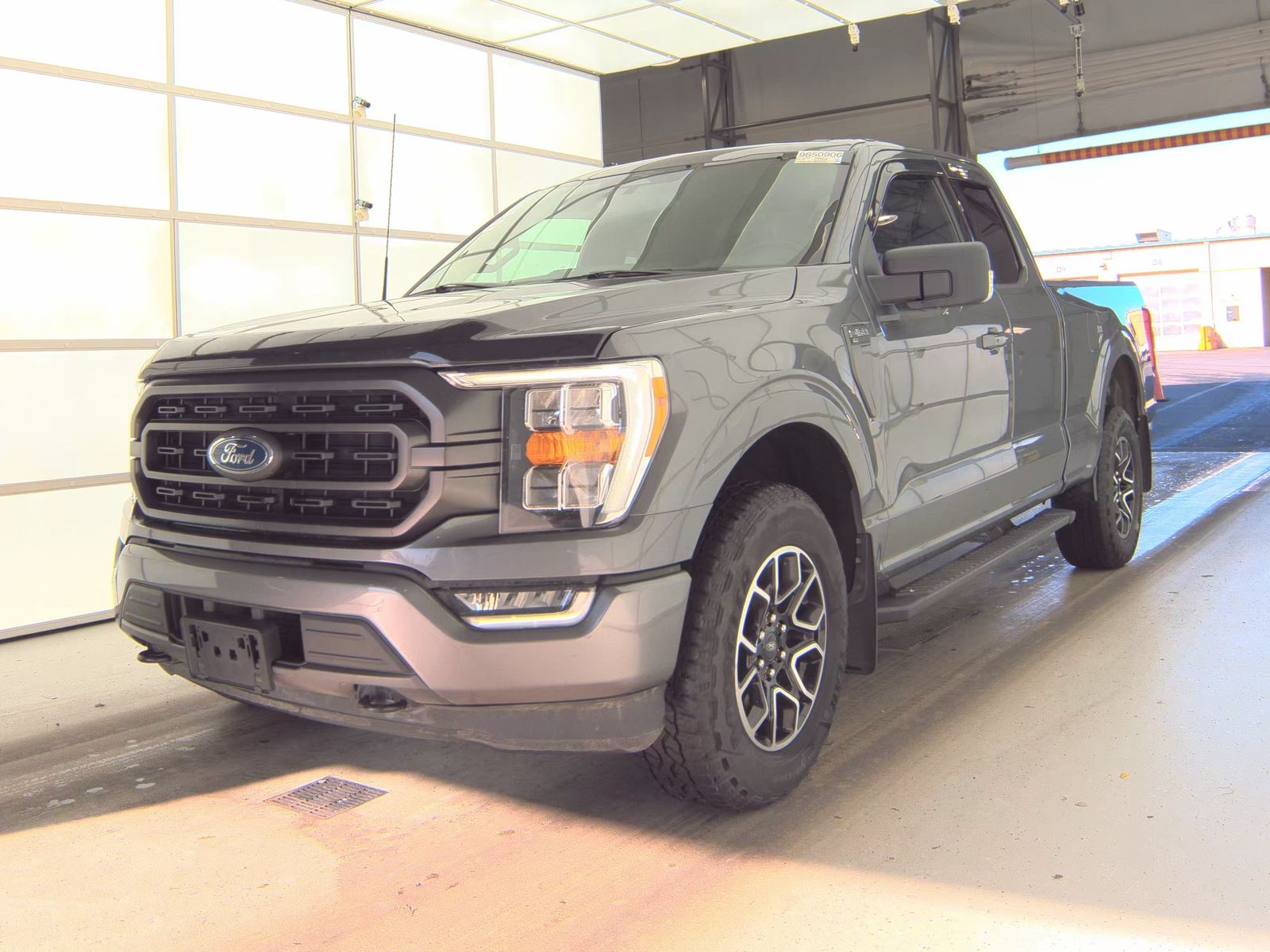 2023 Ford F-150 XLT AWD