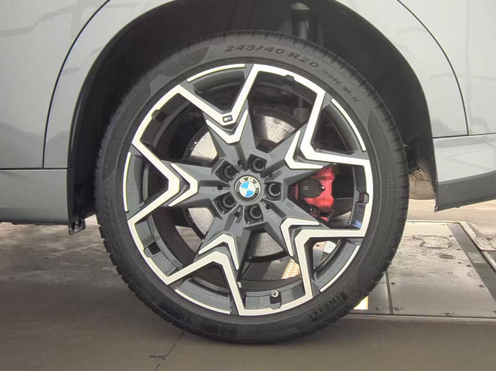 2025 BMW X2 M35i AWD