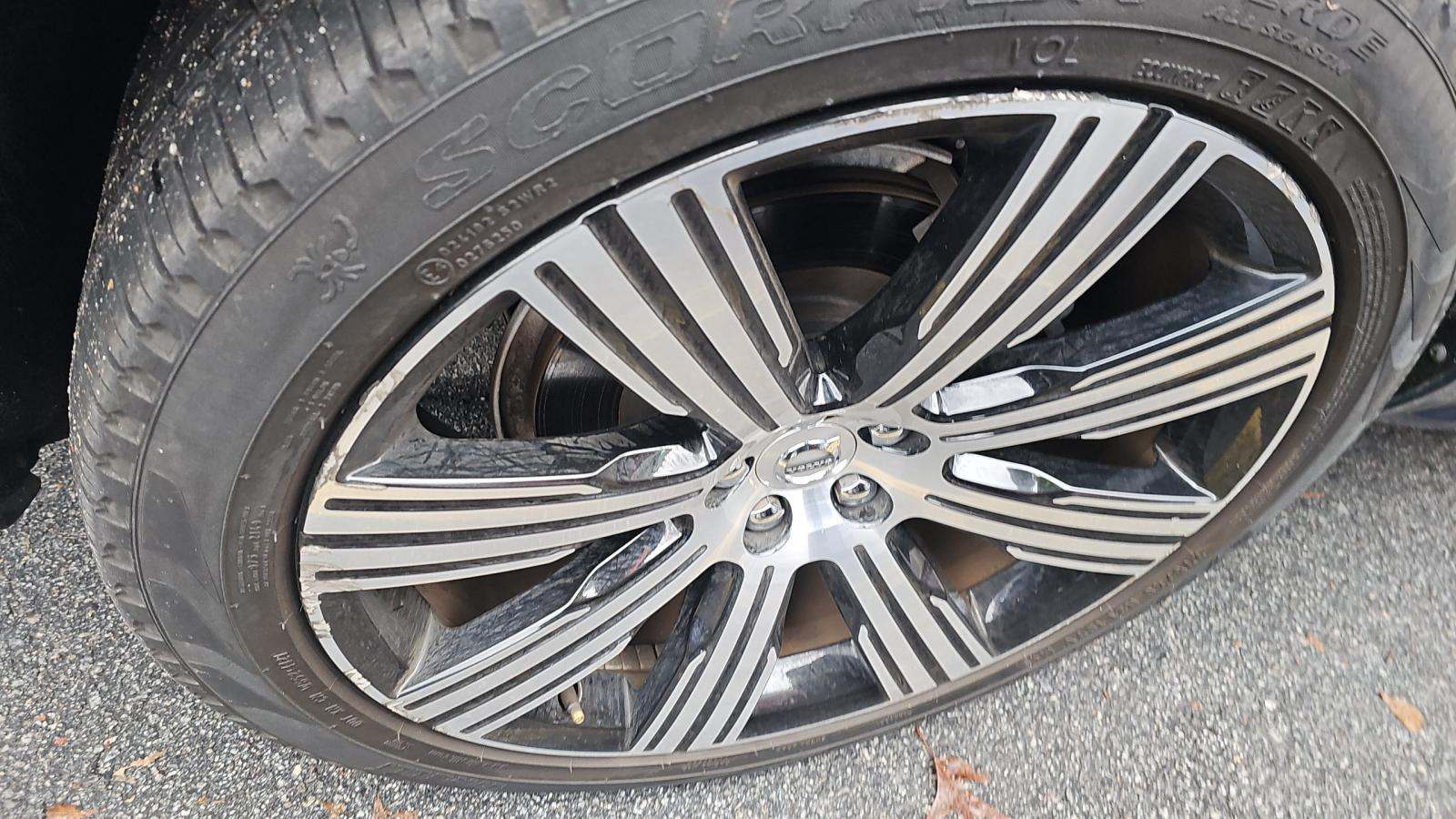 2021 Volvo XC90 T6 Inscription AWD