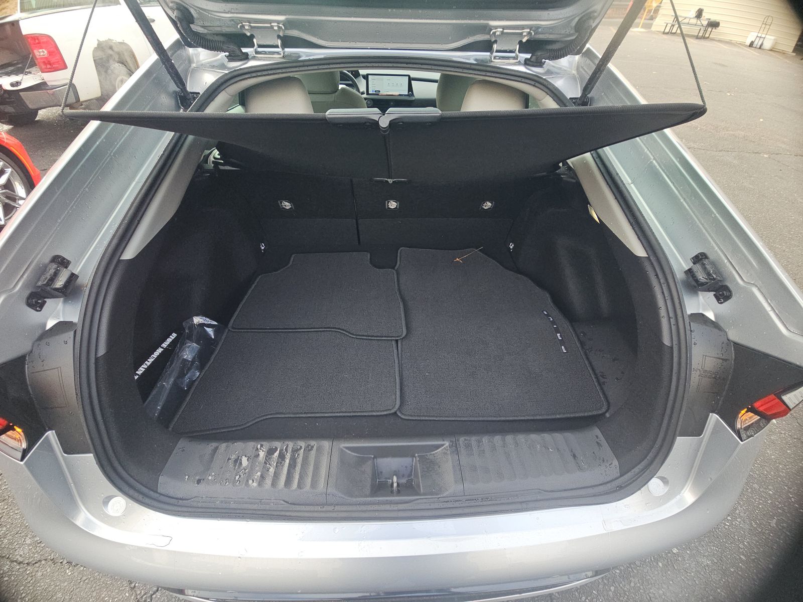 2024 Toyota Prius XLE FWD