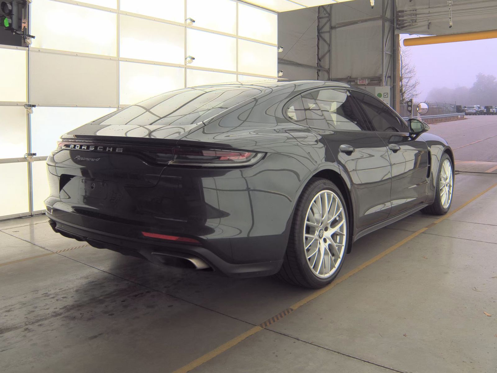 2022 Porsche Panamera 4 AWD