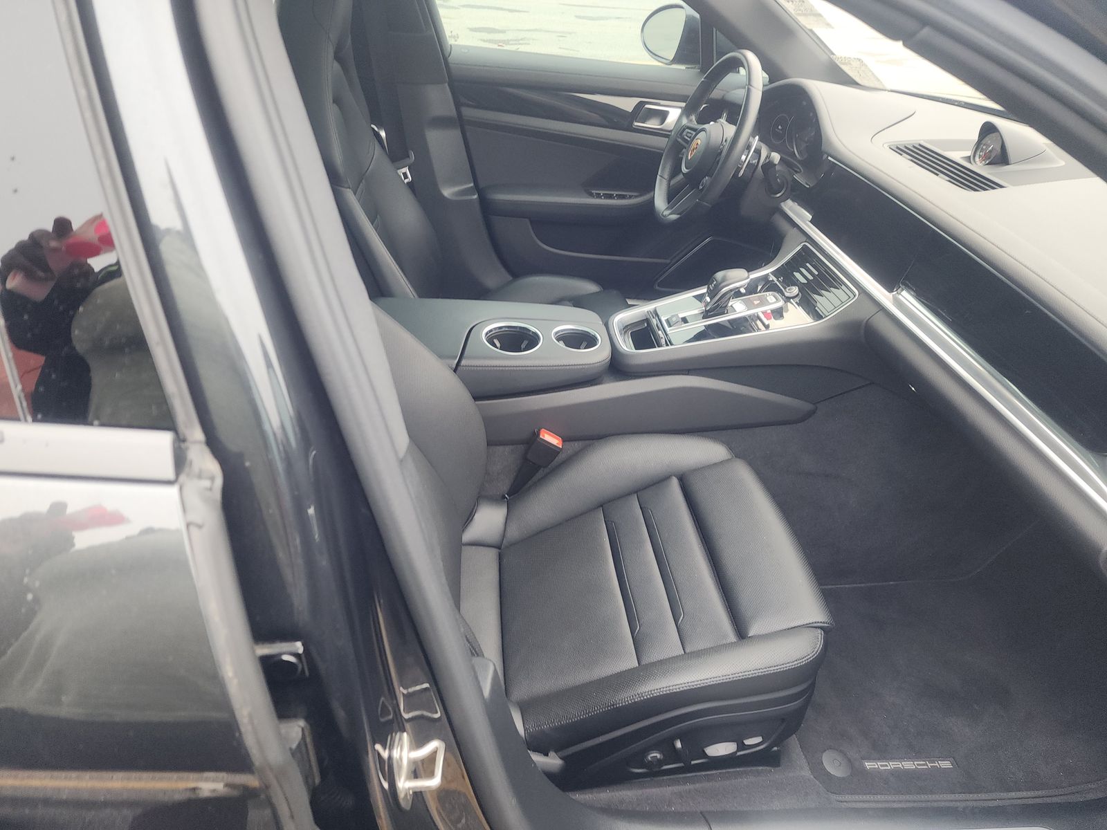 2022 Porsche Panamera 4 AWD